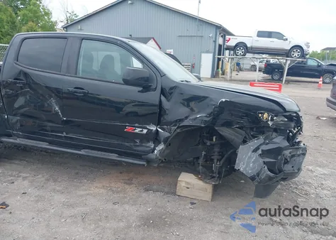 2021 Chevrolet Colorado 4Wd Short Box Z71 z USA, uszkodzony, nr VIN 1GCGTDENXM1105680